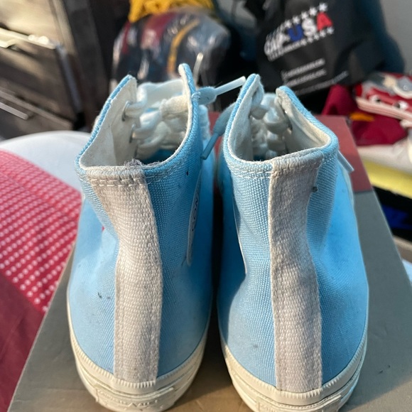 Blue converse - Picture 3 of 5
